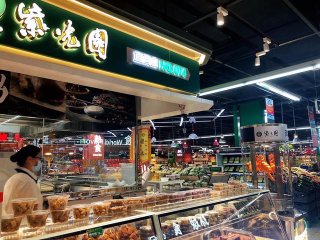 布局中央廚房、進(jìn)超市開檔口 餐企開啟增量市場比拼